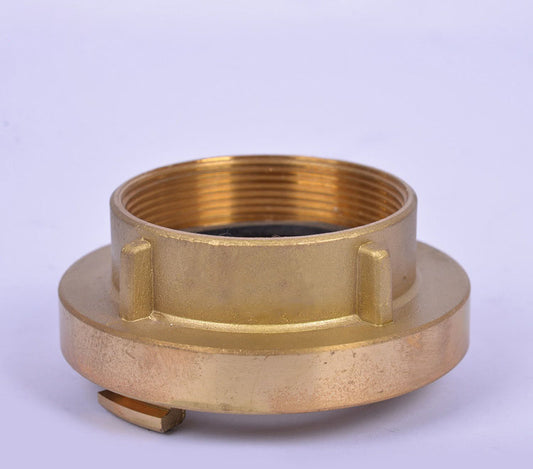 Fire hydrant adaptor with female thread